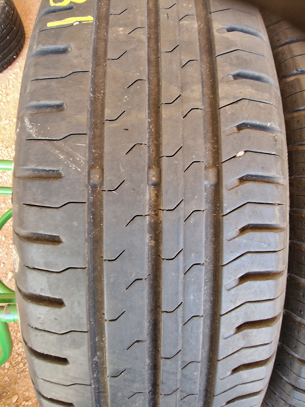 Continental 185/70R14 ECOCONTACT5 5-6mm használt gumi HG12267