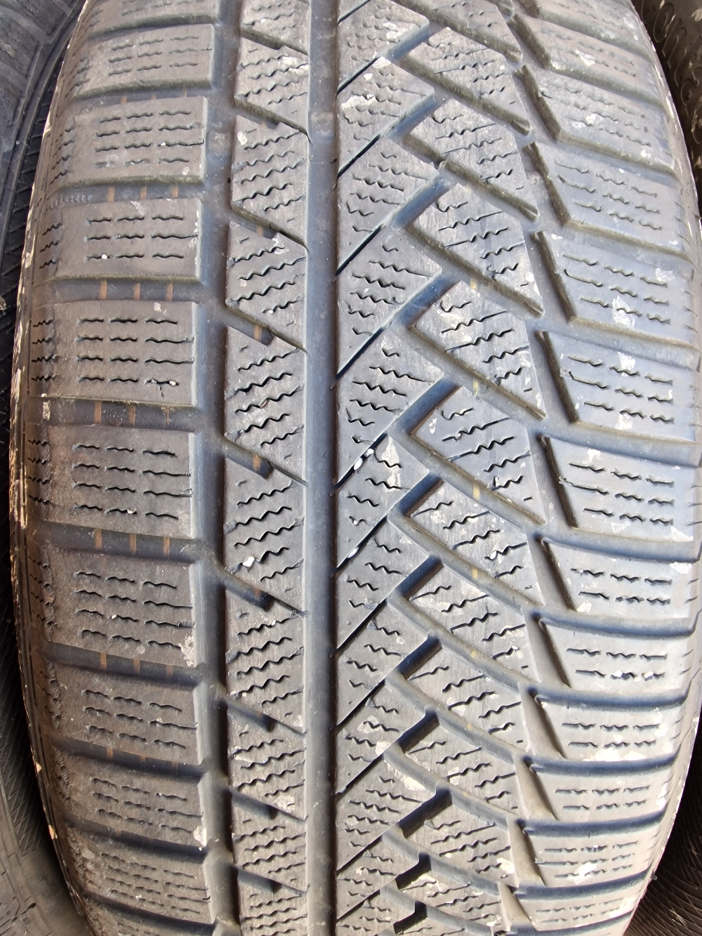 Continental 225/55R18 TS850 5-6mm használt gumi HG12666