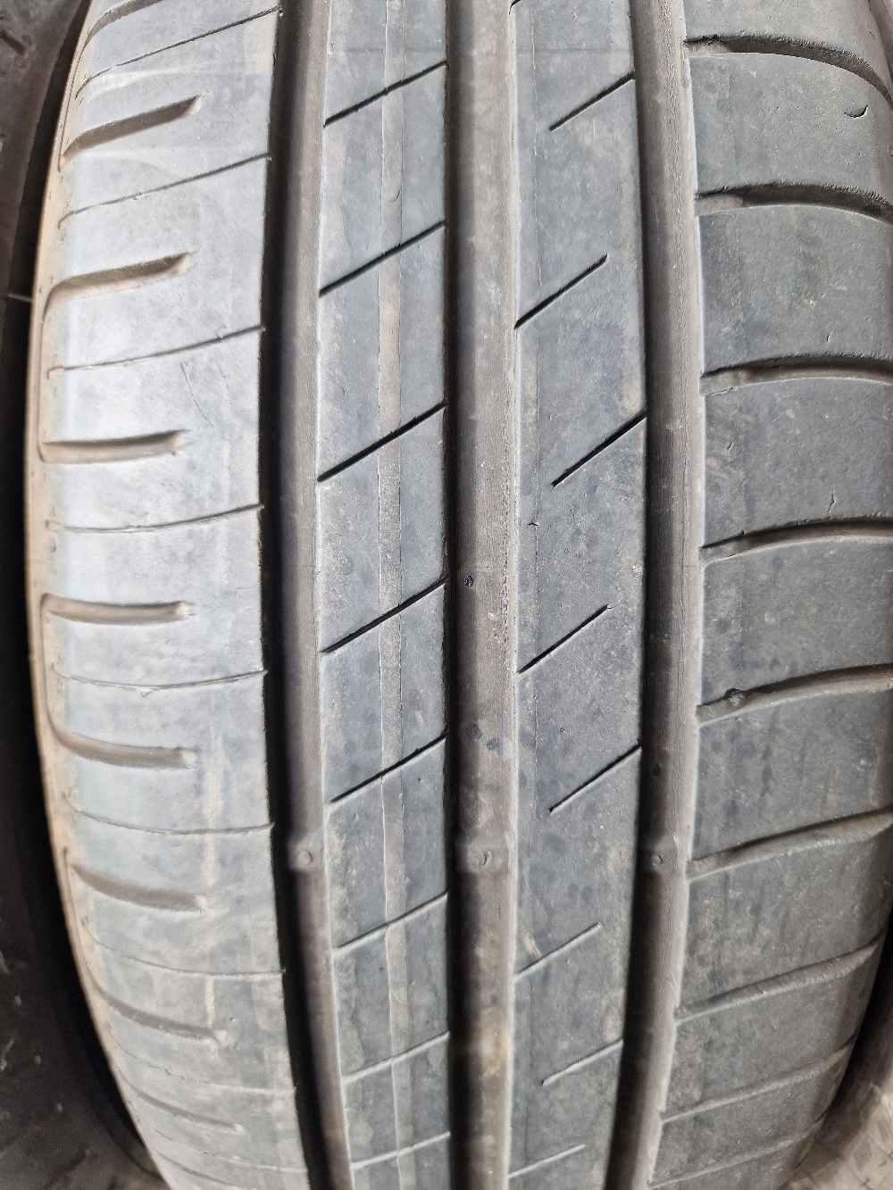 Goodyear 195/65R15 EFFICIENTGRIP PERFORMANCE 5mm használt gumi HG15000