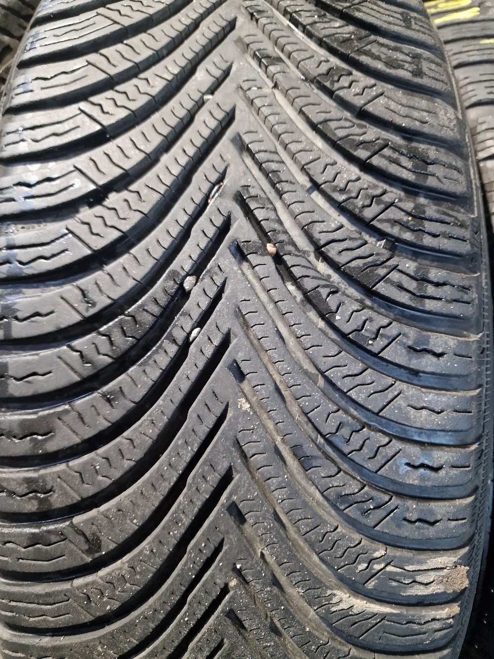 Michelin 205/55R19 ALPIN5 5mm használt gumi HG16618