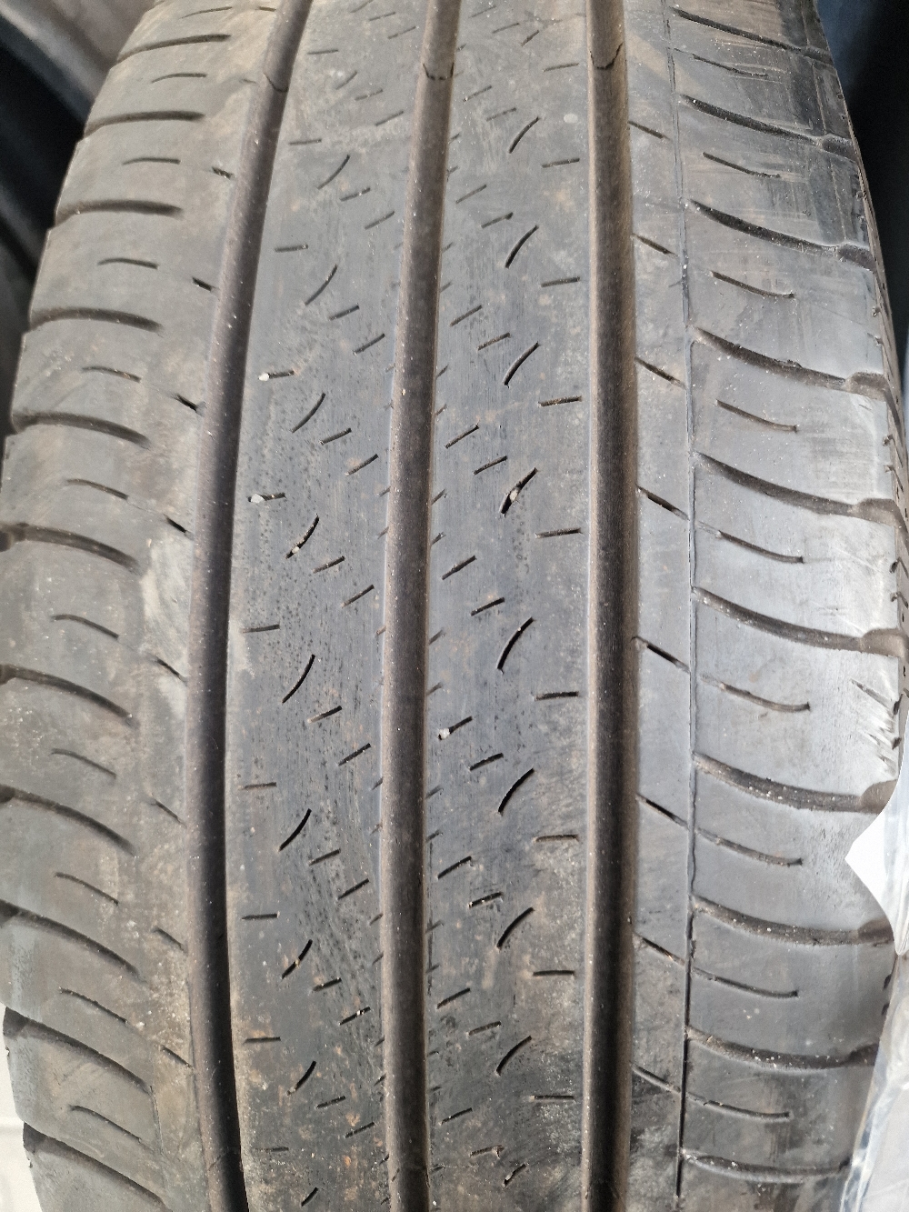 Goodyear 195/60R16C EFFICIENTGRIP CARGO 5-5.5mm használt gumi HG16859