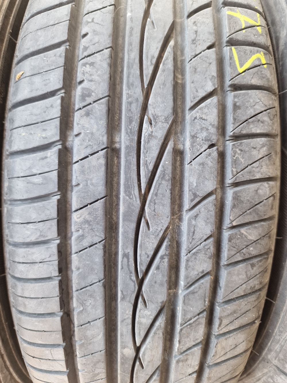Sumitomo 175/65R13 BC100 5.5-6.5mm használt gumi HG17273