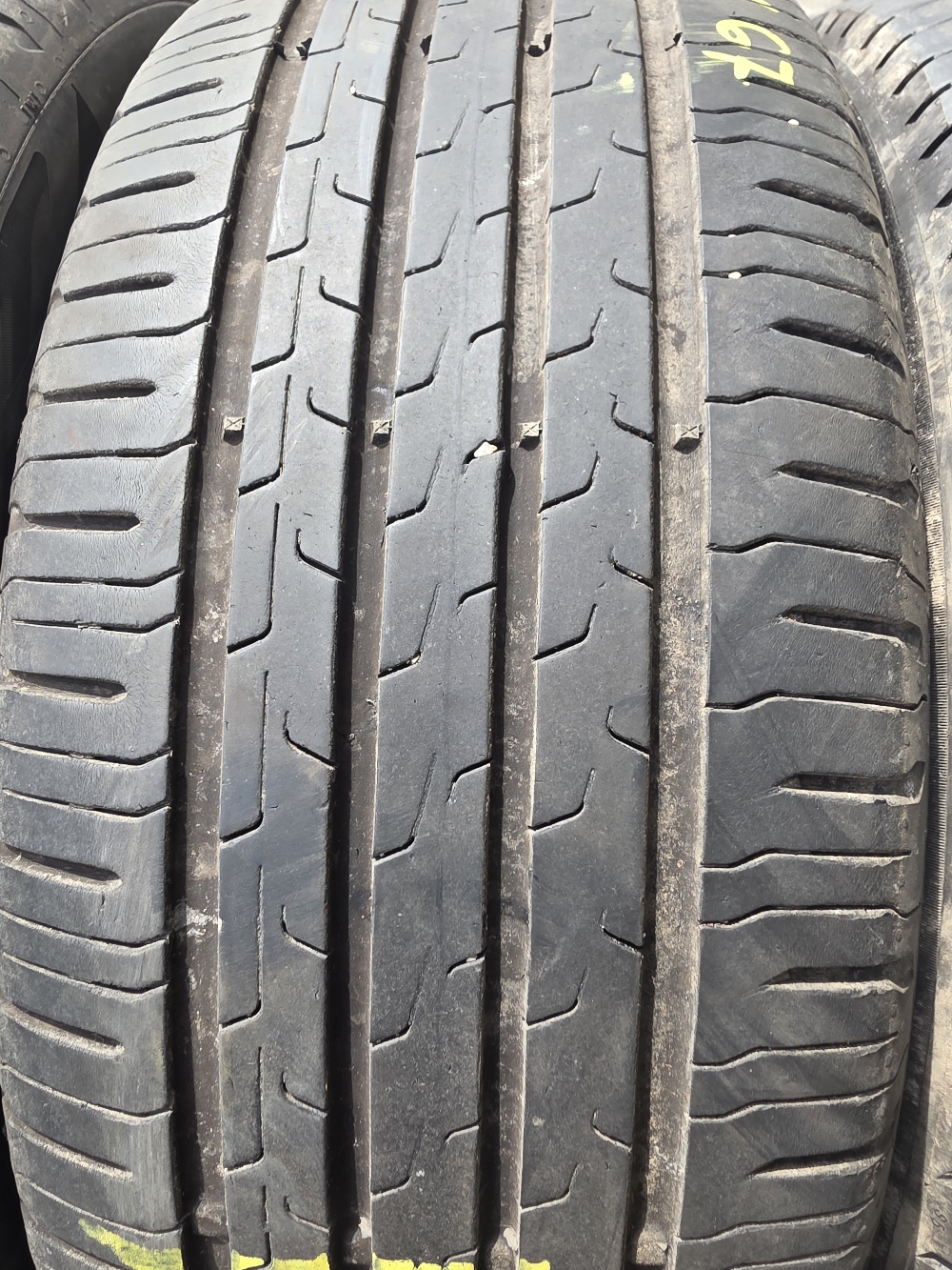 Continental 215/55R17 ECOCONTACT6 SEAL 5mm használt gumi HG17467