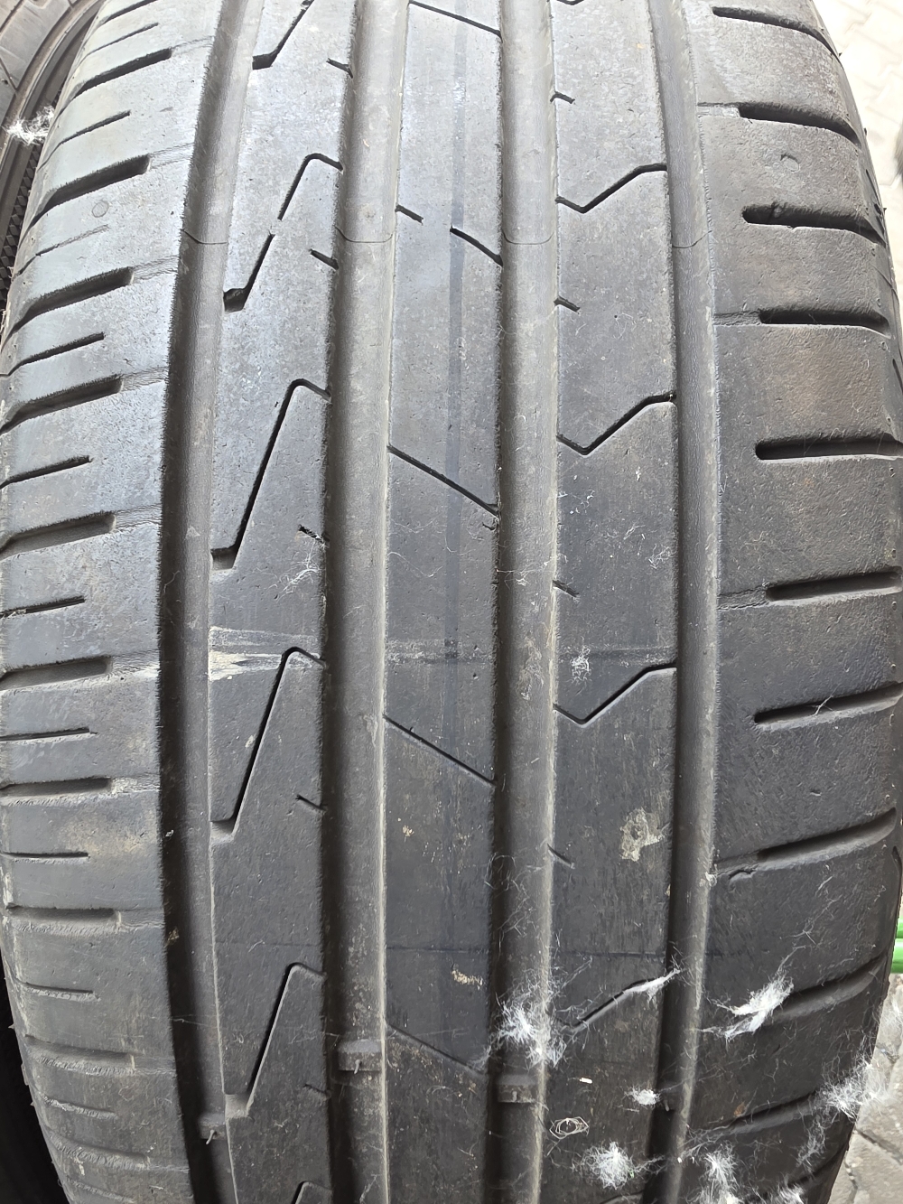 Hankook 215/55R17 K125 5-6mm használt gumi HG17700