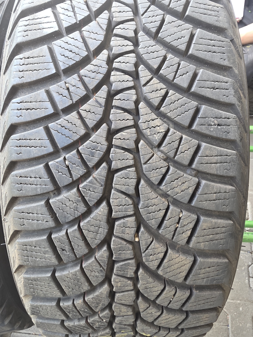 Kumho 215/55R17 WP71 7mm használt gumi HG17750