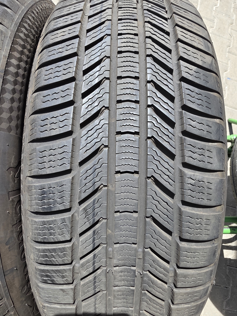 Continental 205/55R17 TS870P 6-7mm használt gumi HG17926